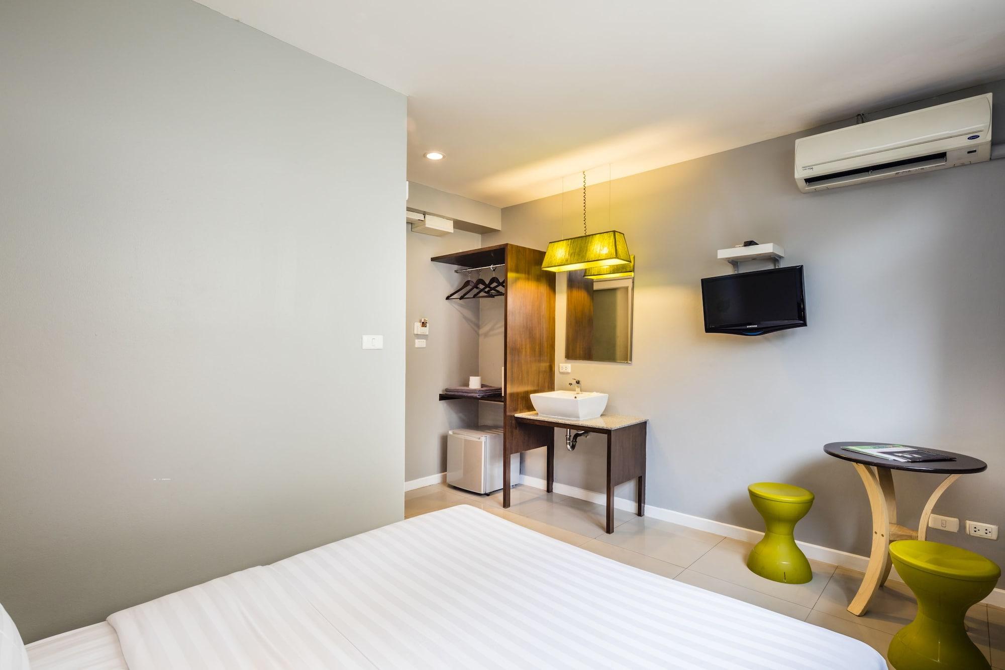 At Hua Lamphong Hotel Bangkok Exterior photo